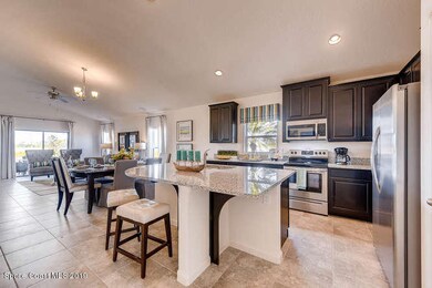 Glenhurst-small-006-11-Kitchen-666x445-7