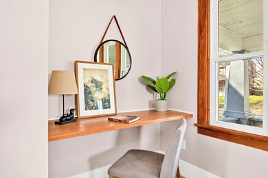 Warren Desk Feature