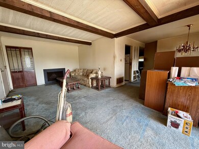 1 Warren Lodge Ct unit 2D, Cockeysville, MD 21030 - photo 3