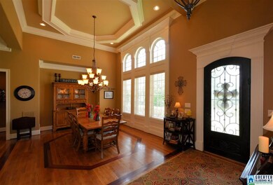 Also has inlaid floor that matches design of trey 
