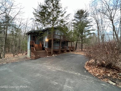 5371 Woodbridge Dr E, Bushkill, PA 18324 - photo 2