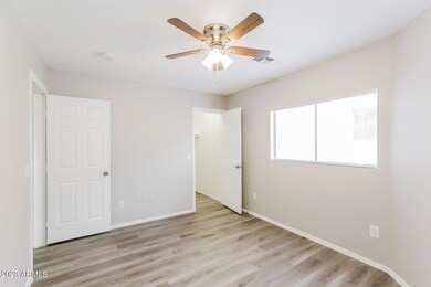 1429 S Crossbow Ct unit III, Chandler, AZ 85286 - photo 6