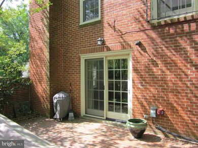 200 Governors Ct, Falls Church, VA 22046 - photo 7