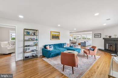 2403 Colston Dr, Silver Spring, MD 20910 - photo 4