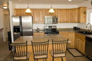 2536 Castle Pines Way, Great Falls, MT 59405 - photo 3