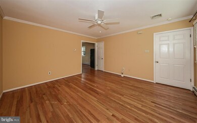 11 1/2 Whitemarsh Ave unit B, Glenside, PA 19038 - photo 4