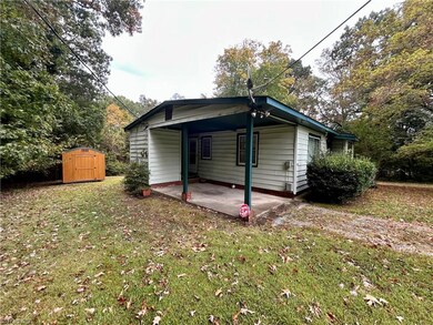 2400 Eastover Place, High Point, NC 27265 - photo 4