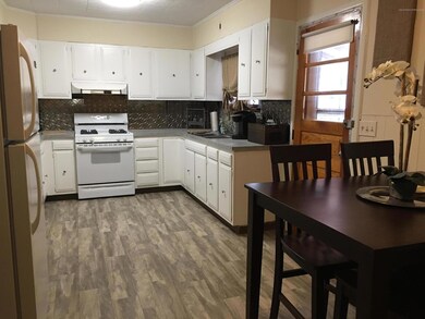 118 Vaughn St, Olyphant, PA 18447 - photo 3