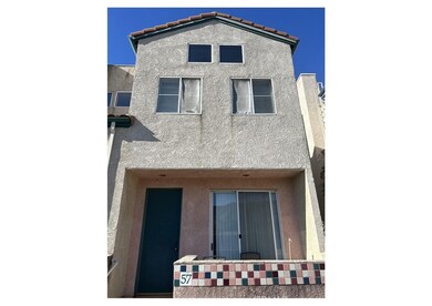 13901 Olive View Ln unit 57, Sylmar, CA 91342 - photo 2