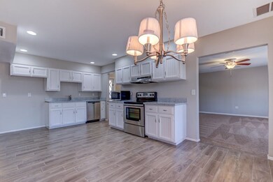 318 W 18th Ave-10