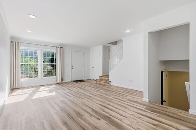 1340 Kings Cove Dr unit 1, Rochester Hills, MI 48306 - photo 5