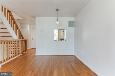 11507 Buttonwood Ct, Reston, VA 20191 - photo 7