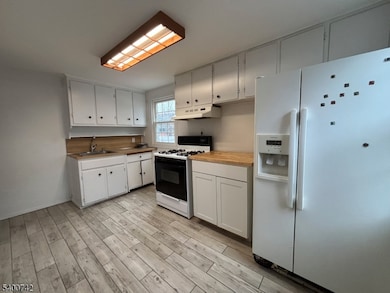 1103 Stone St, Rahway, NJ 07065 - photo 3