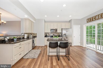 10307 Lantern Ln, Hagerstown, MD 21740 - photo 6