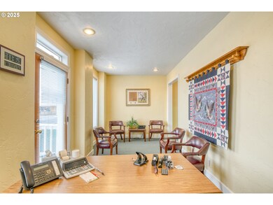 614 SW Dorion Ave, Pendleton, OR 97801 - photo 6