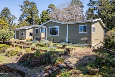 10695 NW JUNIPER (EXTERIOR) (9)