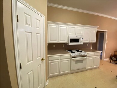 137 Lewellin Place, Lufkin, TX 75904 - photo 5