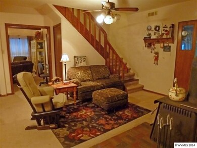 38638 SW Alder St, Scio, OR 97374 - photo 4