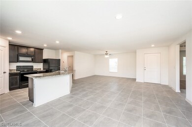 249 Lisette St, Fort Myers, FL 33913 - photo 2