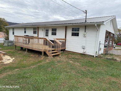 128 Chapman Crest Dr, La Follette, TN 37766 - photo 4