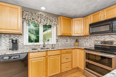 19 Nicholas Ln, Pelham, NH 03076 - photo 5