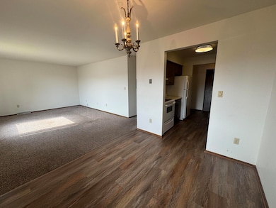 Dining area:living room