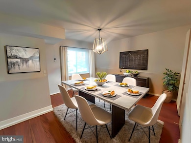The Rotonda unit 207, McLean, VA 22102 - photo 2