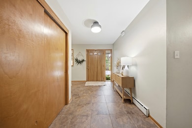 404 Willow Dr, Belvidere, IL 61008 - photo 3