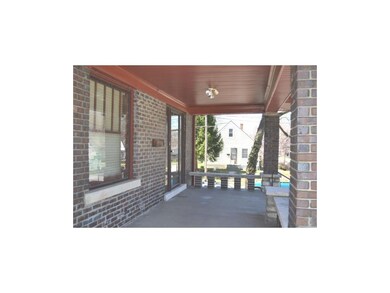 Incredible Covered Front Porch