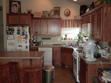 63733 Hunters Cir, Bend, OR 97701 - photo 3