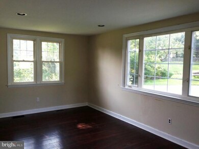 206 Elm Ave, Media, PA 19063 - photo 2