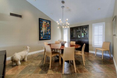 007_Dining Room