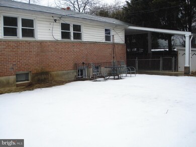 105 Hollowbrook Rd, Lutherville Timonium, MD 21093 - photo 6