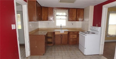 207 1st St, Winchester, KS 66097 - photo 2