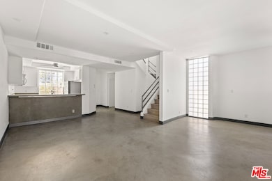 1131 N Formosa Ave unit 5, West Hollywood, CA 90046 - photo 4