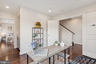 8091 Red Hook St, Rockville, MD 20855 - photo 6