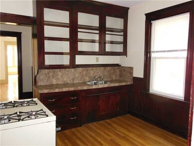 654 Elmwood Ave, Providence, RI 02907 - photo 3