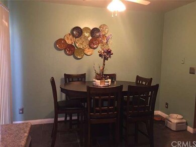Kitchen eating area