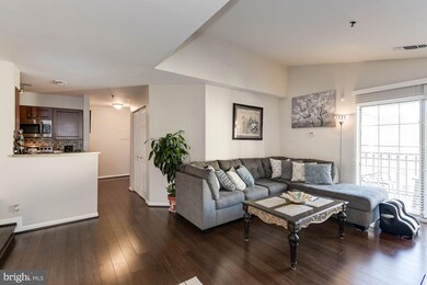 Quaker Hill Community unit 425, Alexandria, VA 22314 - photo 3