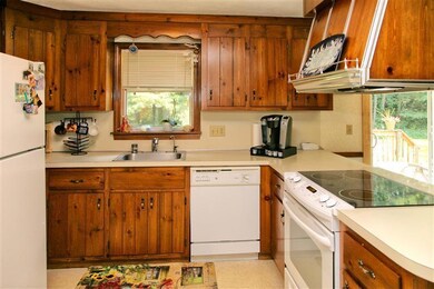 35 Heather Ln, North Falmouth, MA 02556 - photo 6