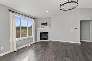 2609 E 48th St, Des Moines, IA 50317 - photo 5