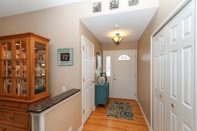 1123 Sawmill Ln, Algonquin, IL 60102 - photo 5