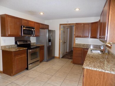 628 Corbley Rd, Rossville, GA 30741 - photo 2