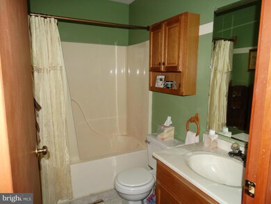 1438 Memory Ln, Chambersburg, PA 17201 - photo 7