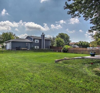 9701 Buchanan St, Crown Point, IN 46307 - photo 3