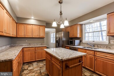 7510 Yellow Bonnet Place, Columbia, MD 21046 - photo 3