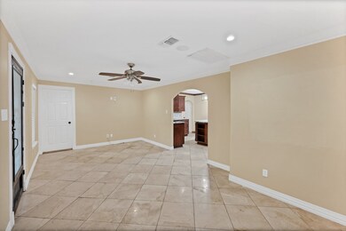 4401 Darwin St, Houston, TX 77093 - photo 6