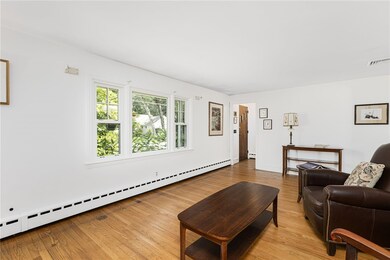 169 Lansdowne Rd, Warwick, RI 02888 - photo 3