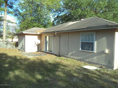 3936 Hunters Lake Cir W, Jacksonville, FL 32210 - photo 2