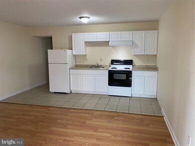 318 E 5th Ave, Ranson, WV 25438 - photo 2